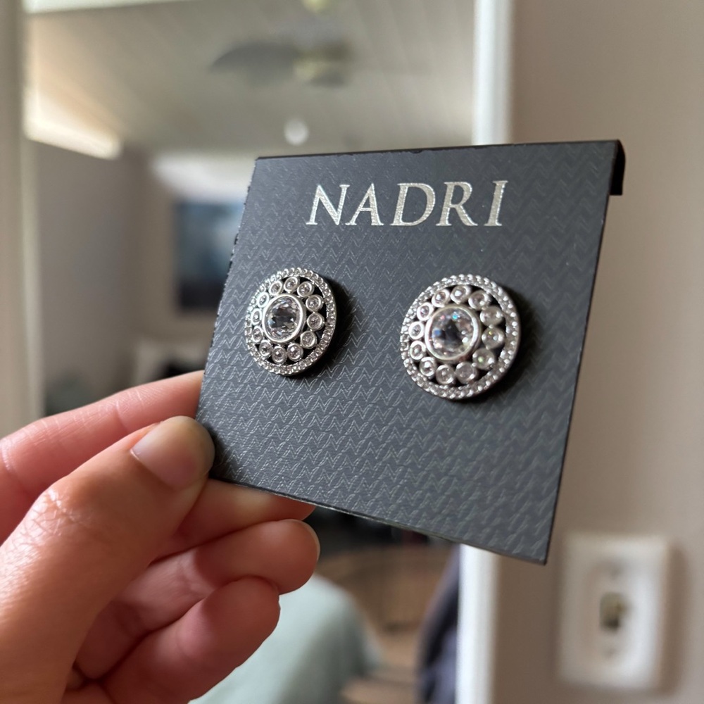 NWT Nadri Crystal Earrings - Picture 8 of 9
